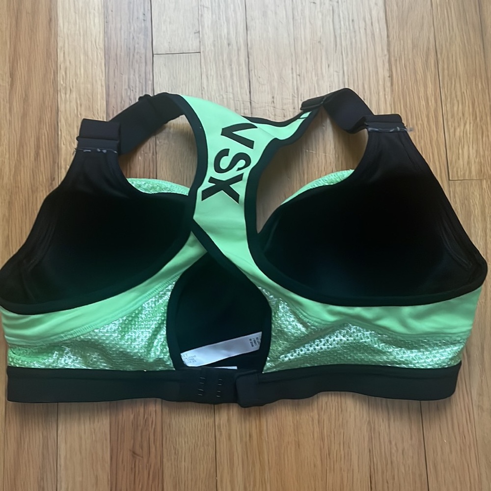 VSX Metallic Neon Light Green Sports Bra 34B - Picture 2 of 5